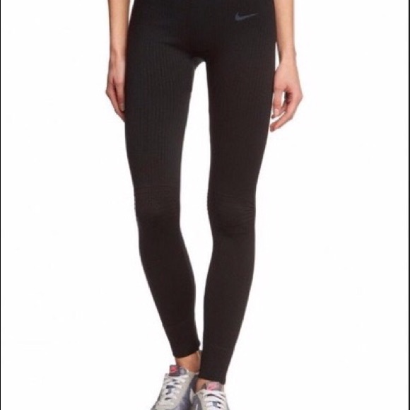 NIKE PRO Dri-Fit HyperWarm Training Tights - Picture 7 of 7
